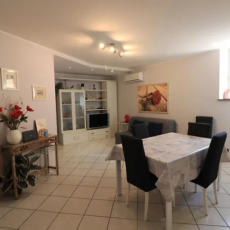 Holiday home Platea Cavour *