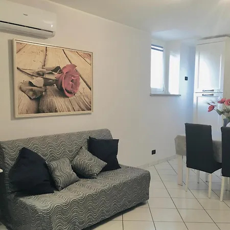 Platea Cavour Holiday home *