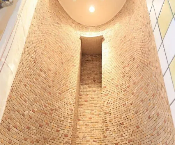 Platea Cavour * Sutri